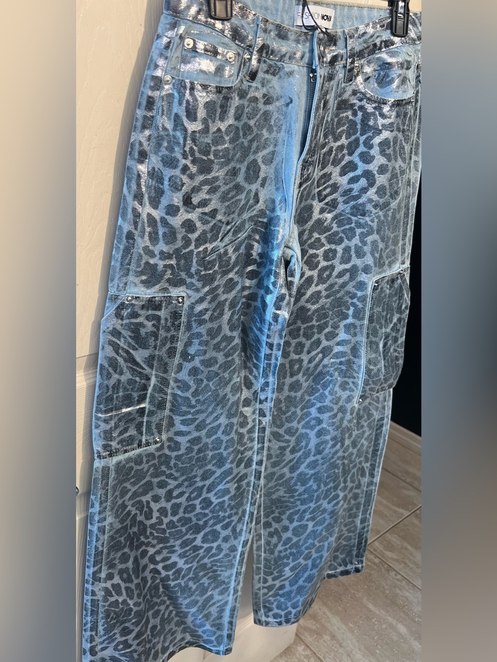 Fashion Nova Cosmic Spots Wide Leg Denim Jeans-SZ 1-NWT - Picture 8 of 16